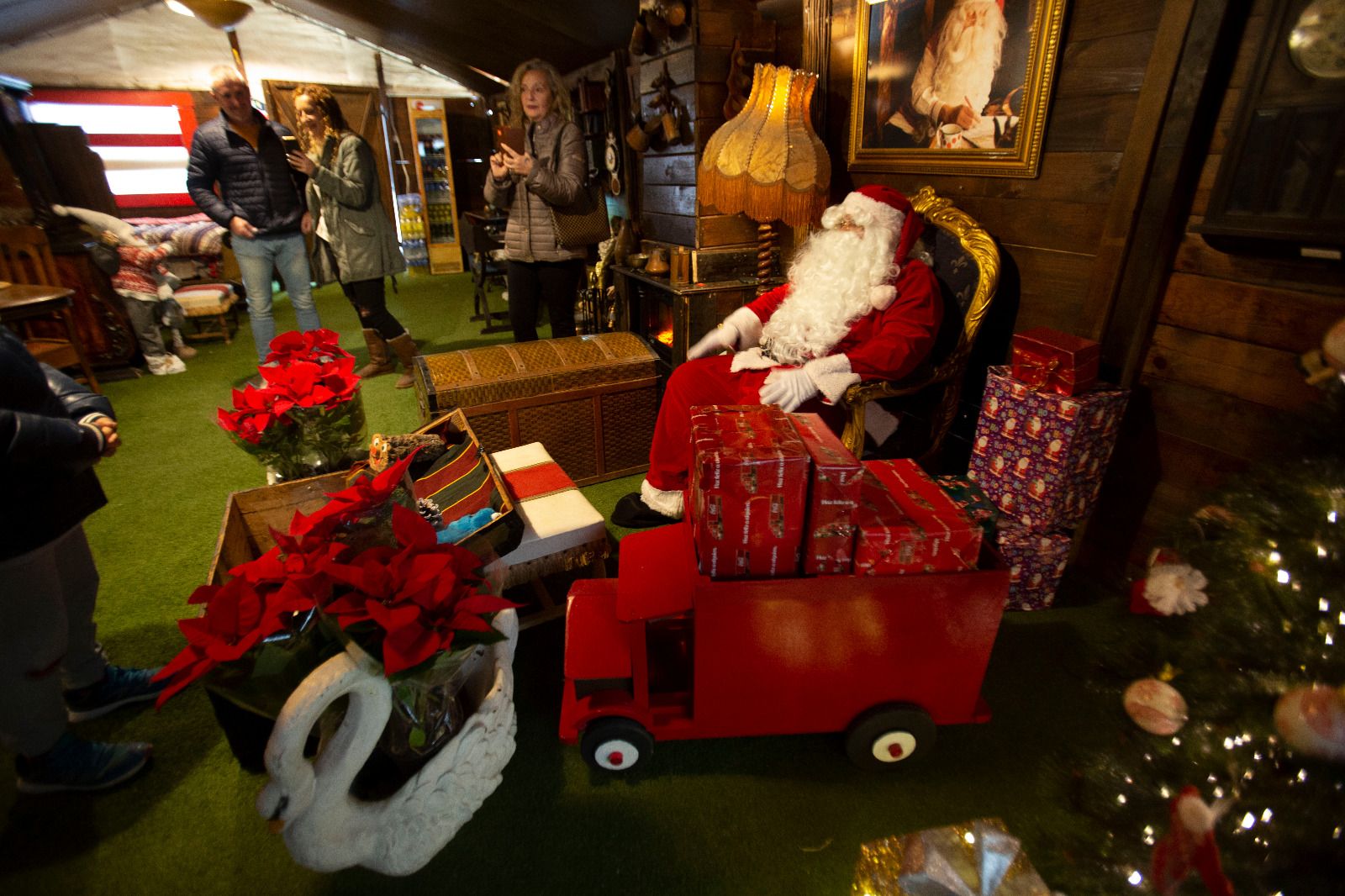 La Casa de Papá Noel recibe a los primeros niños