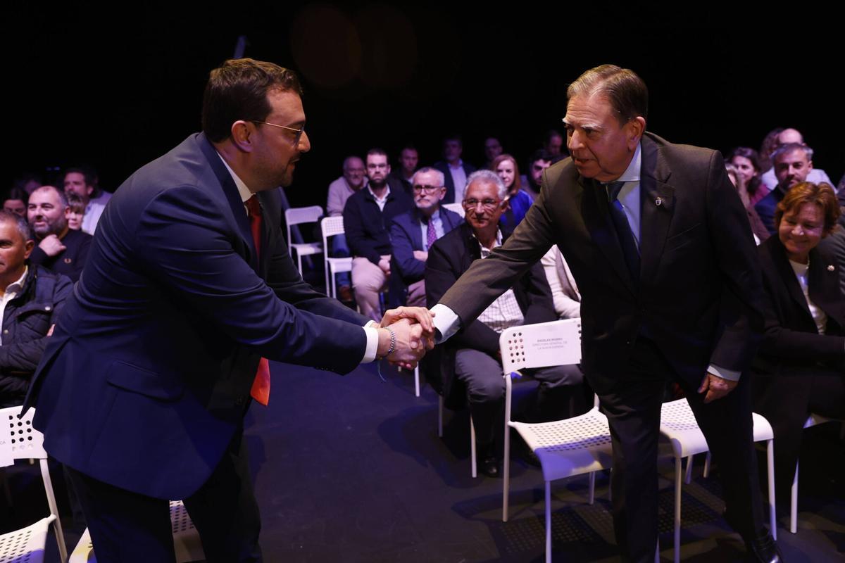 El Centro Niemeyer acoge el III Encuentro de alcaldes y alcaldesas de Asturias. El Centro Niemeyer acoge el III Encuentro de alcaldes y alcaldesas de Asturias.