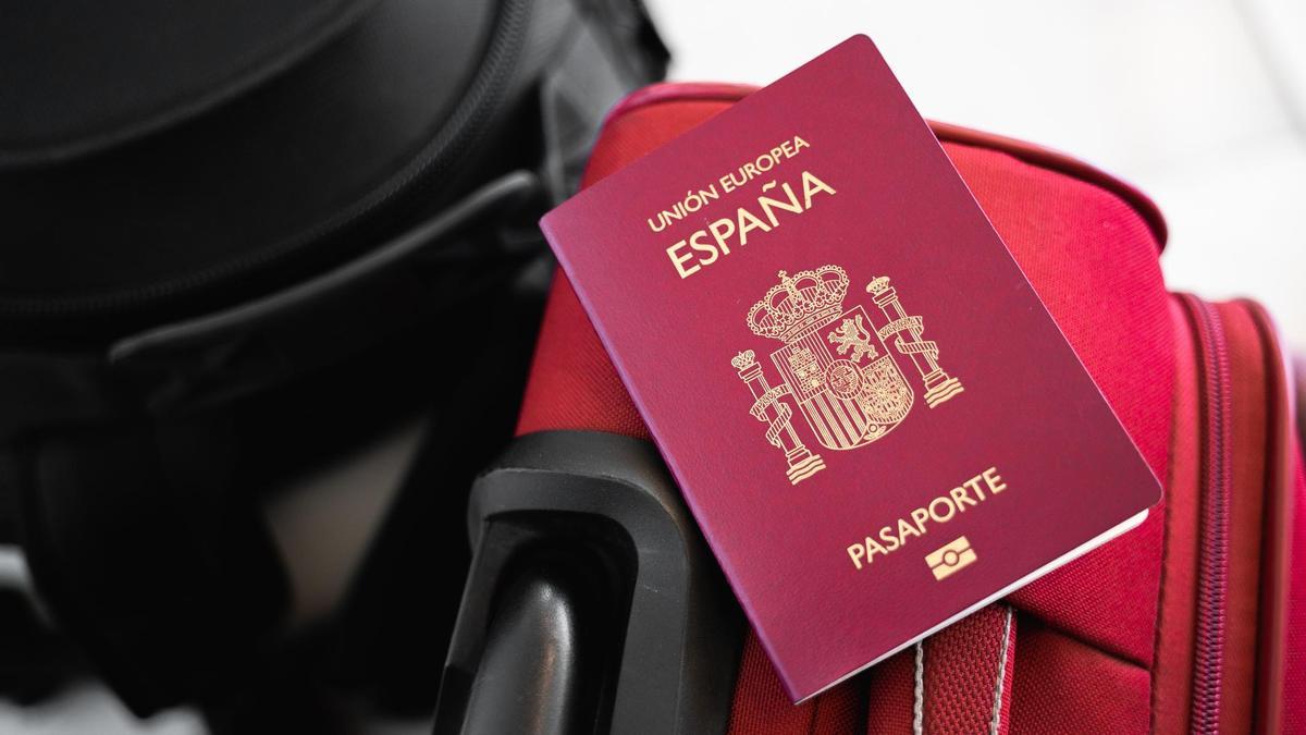 La medida que puede acabar con los pasaportes