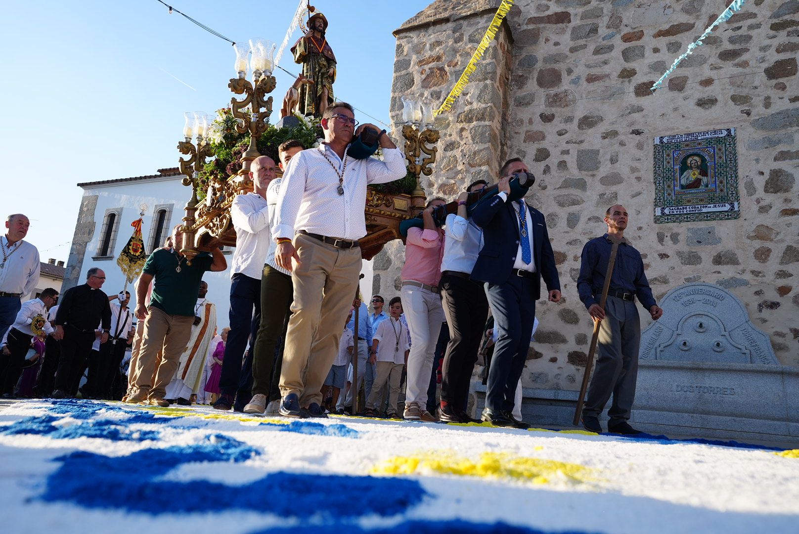 San Roque y alfombras de sal en Dos Torres