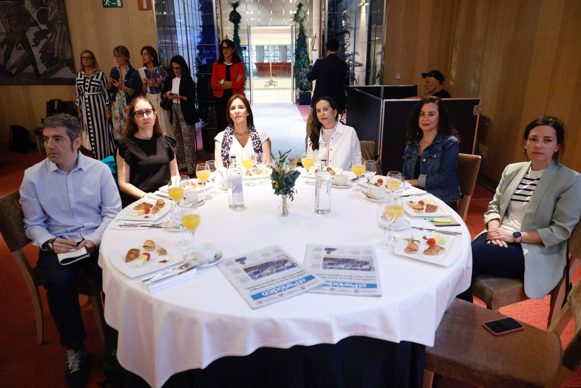 Natalia Chueca, en los Desayunos-Coloquios de EL PERIÓDICO DE ARAGÓN