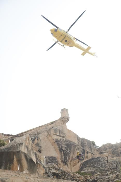 Herido grave tras precipitarse desde el Castillo de Santa Bárbara