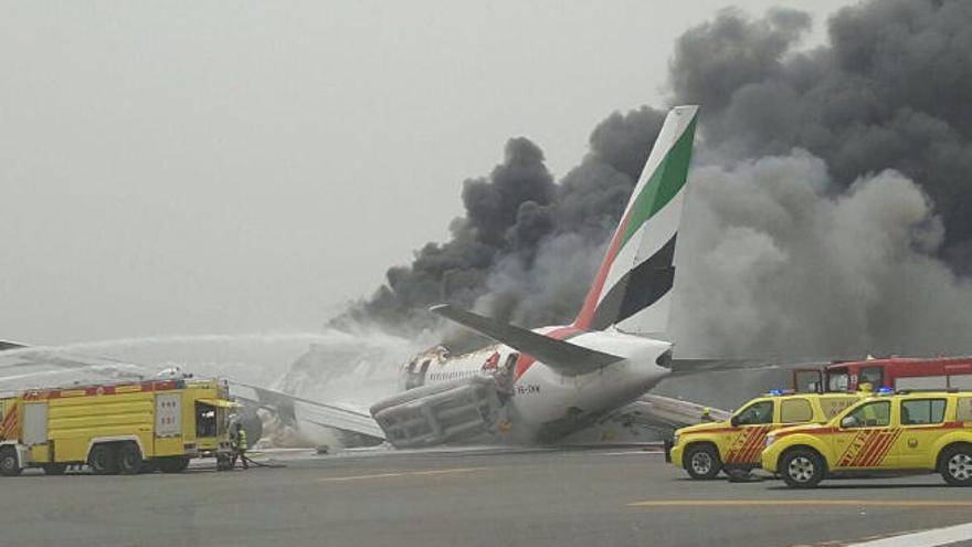 El avión siniestrado en Dubái.