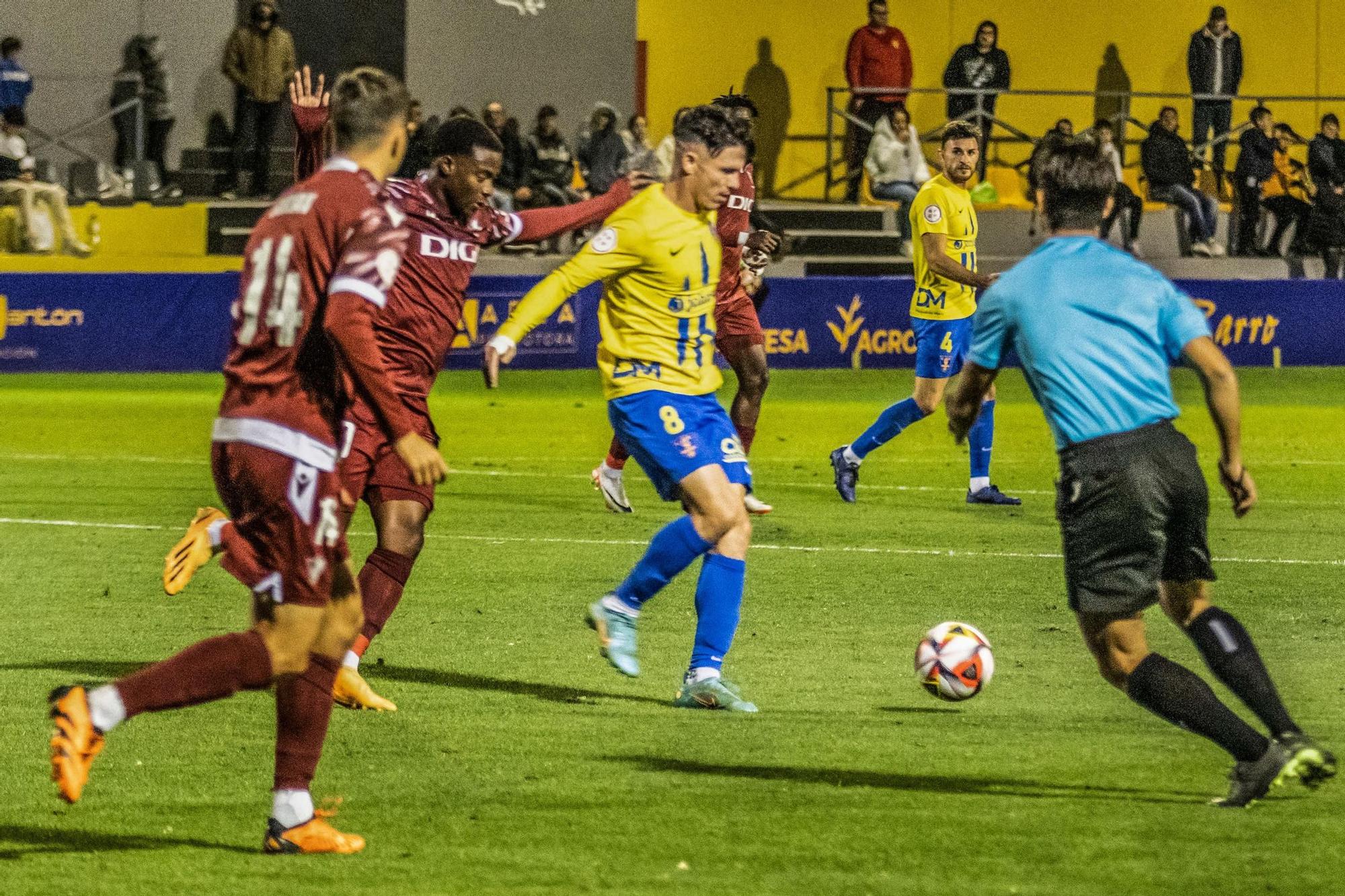 Orihuela CF 2-4 Cádiz B