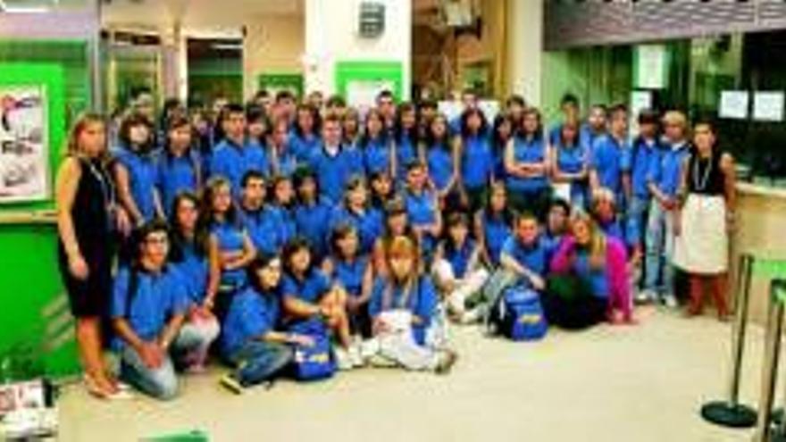 50 becados por Caja Extremadura parten hacia EEUU