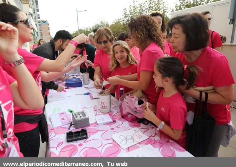 Marcha contra el cáncer de mama en Castellón