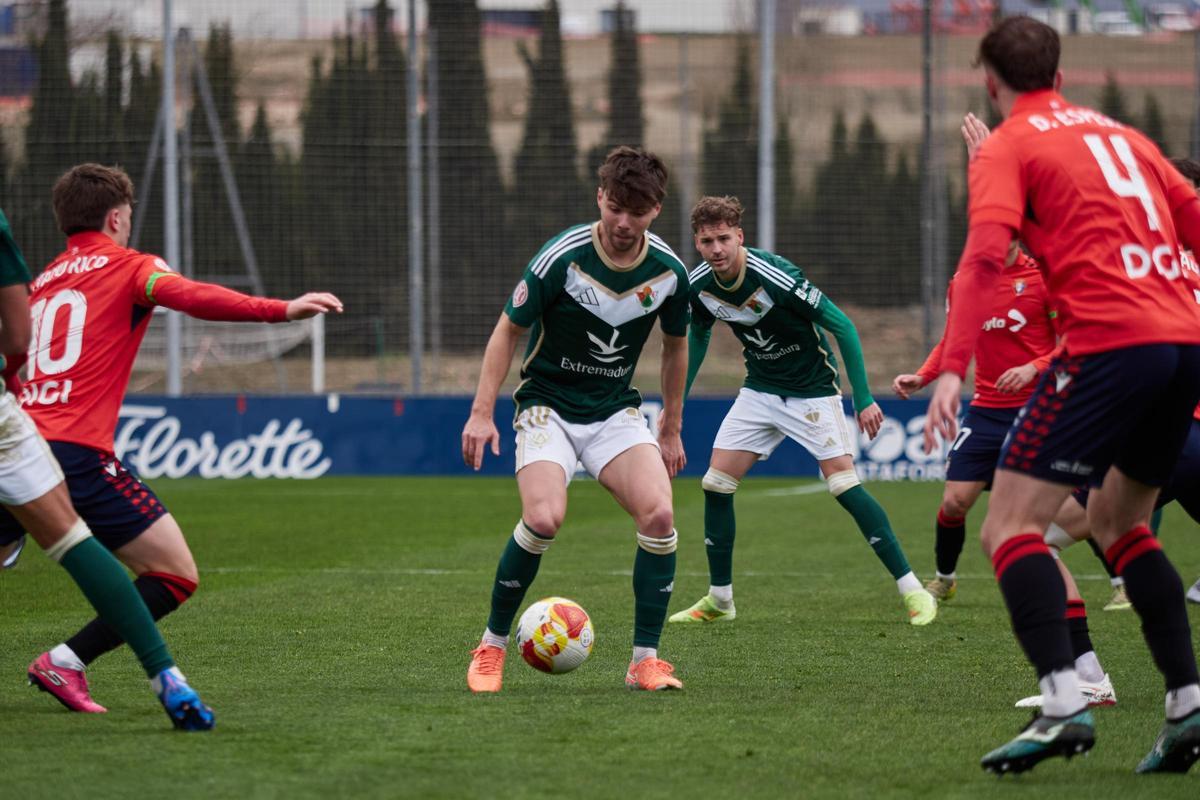Las imágenes del Osasuna Promesas - Cacereño