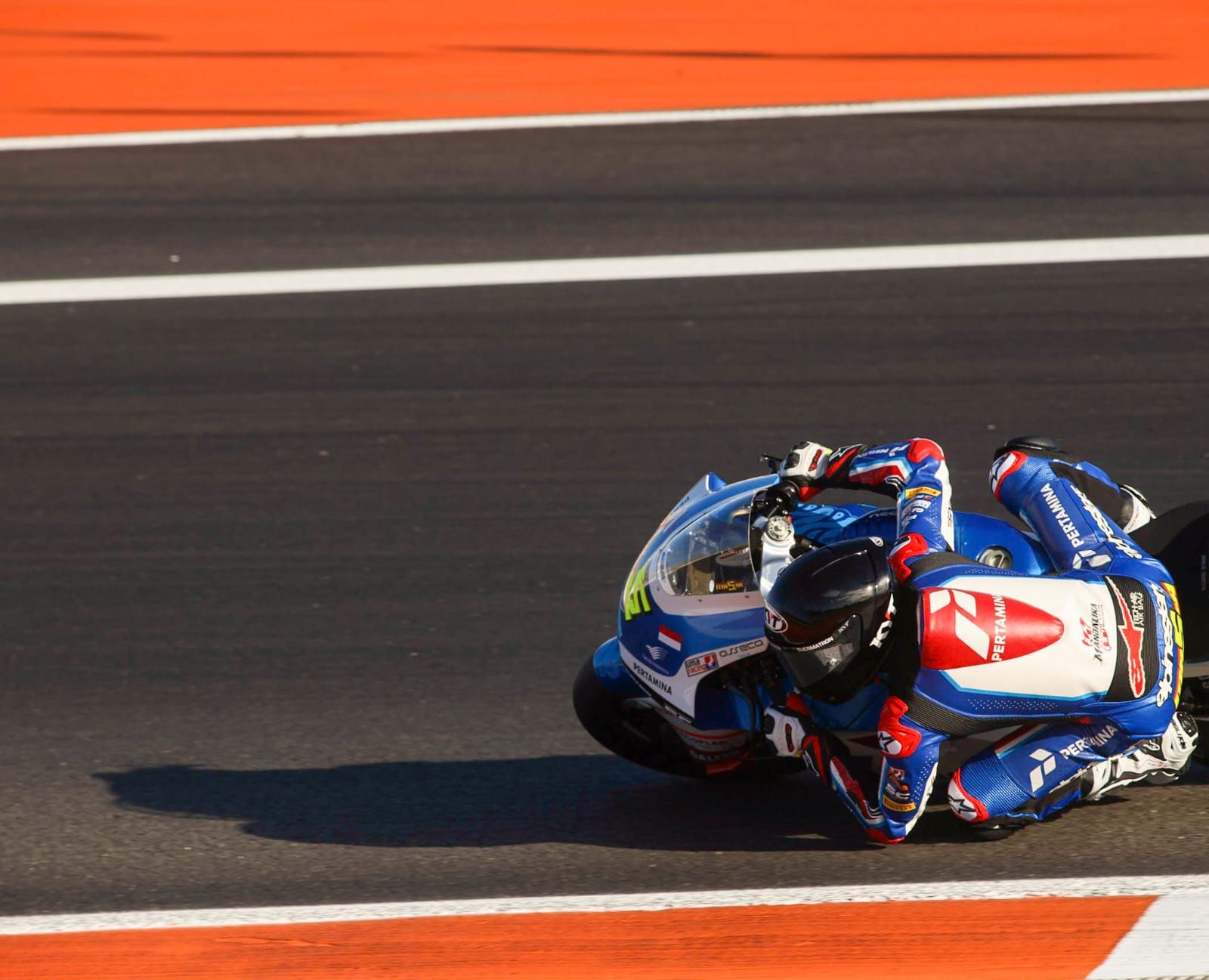 Jaume Masià entrenando antes de su debut en Moto2 en Cheste