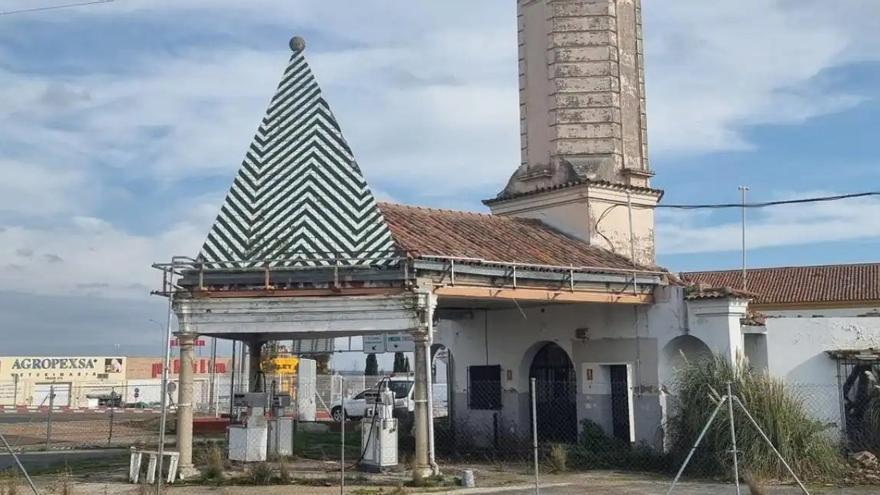 Fondenex pide a la Junta que la antigua gasolinera de Cepansa sea Bien de Interés Cultural en Mérida
