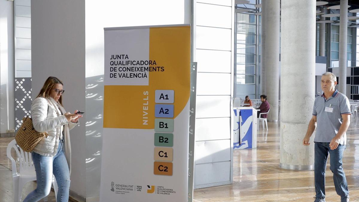 Examen de la Junta Qualificadora de Coneixements de Valencià.