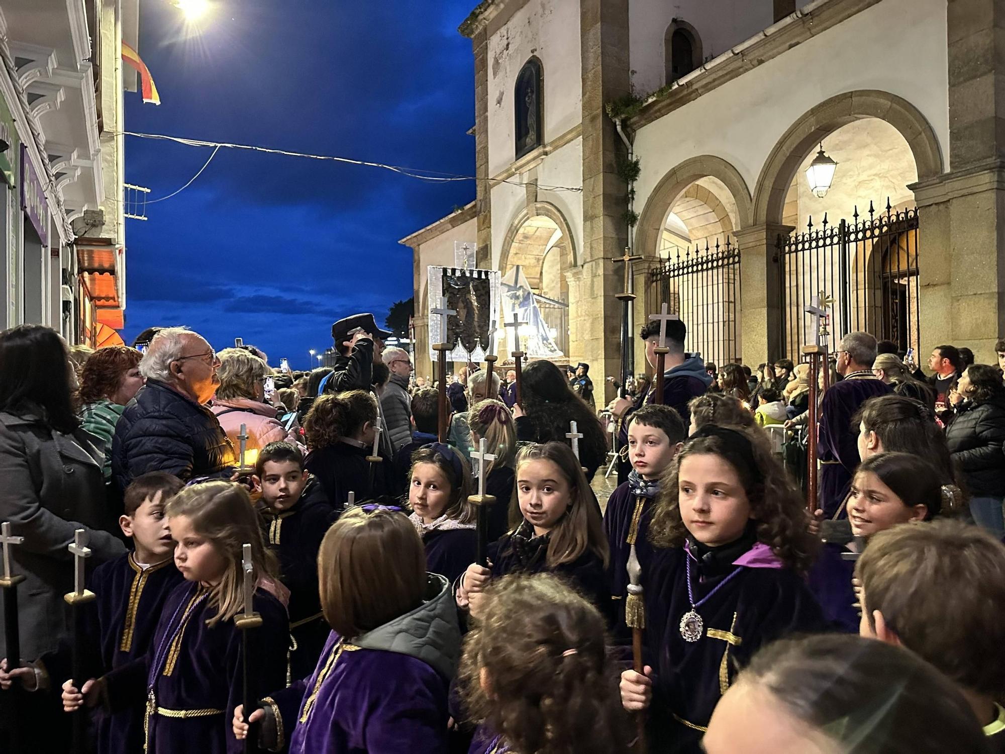 EN IMÁGENES | La envolvente procesión del Nazareno en Luarca