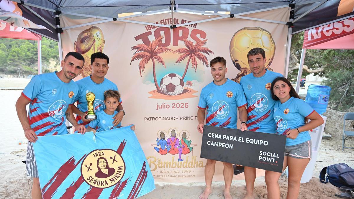 Imagen de uno de los equipos campeones en la última edición.
