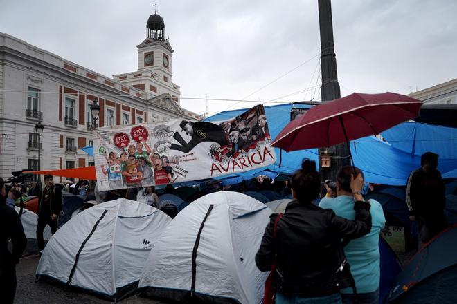 Acampada en la Puerta del Sol en apoyo a Maricarmen y por el decreto de la Vivienda.