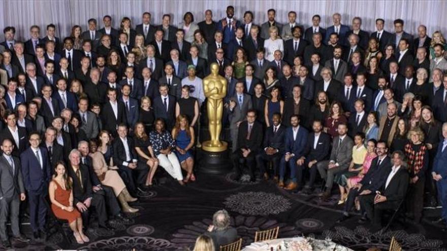 Los 163 nominados en la 89 edición de los Óscar celebran el tradicional almuerzo