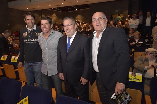 Presentación del libro sobre el entrenador de ...