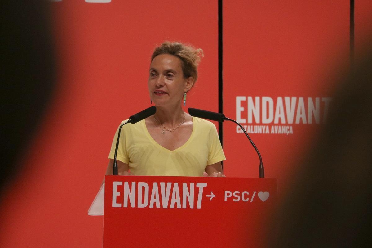 La candidata del PSC, Meritxell Batet, en un mitin / ACN