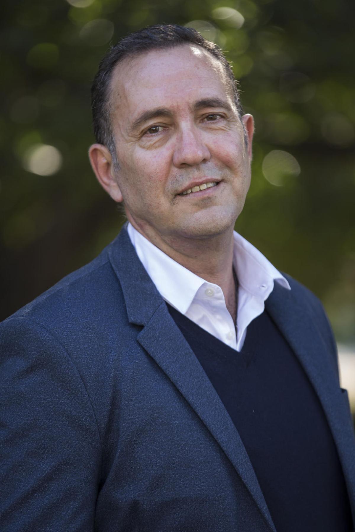El catedrático Rafael Gil Salinas, aspirante a dirigir el nuevo MuVIM.