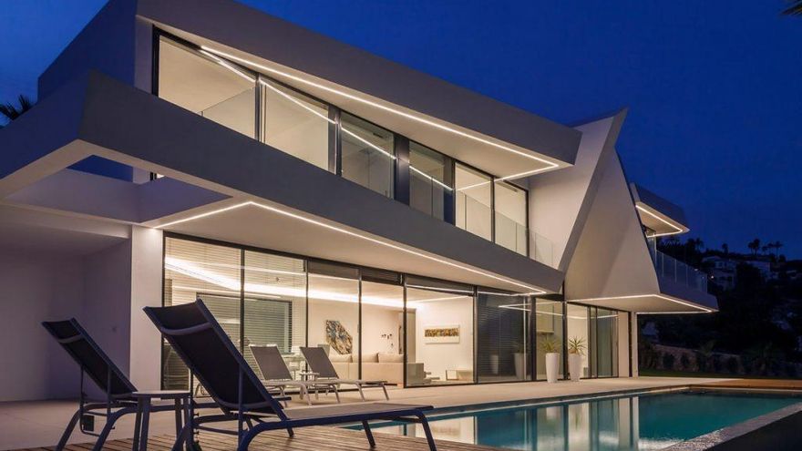 ¿Cómo influye la luz lineal en la arquitectura actual?