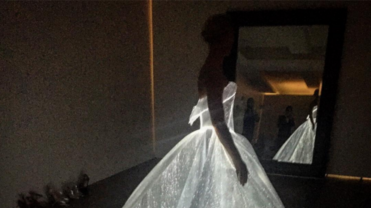 Claire Danes con el vestido de princesa de Zac Posen en la Gala Met 2016