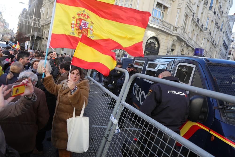 Multitudinària manifestació a Madrid en «defensa de la unitat d'Espanya»