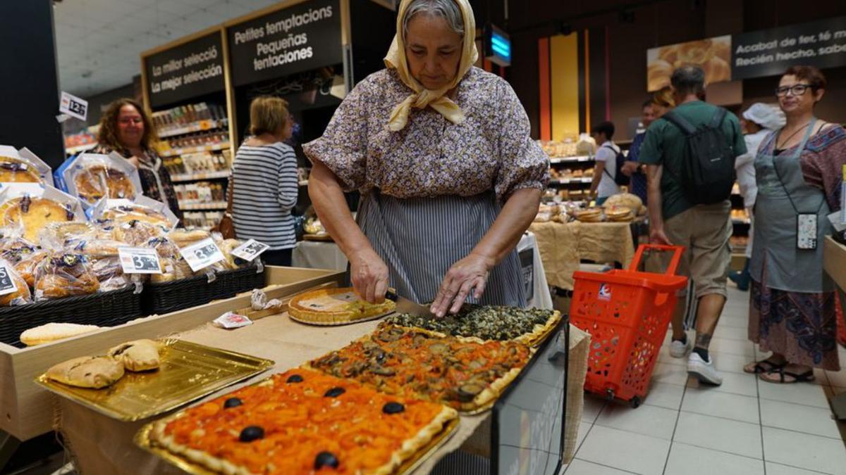 Muestra y degustación de productos de Eivissa en Eroski. | IRIS SOLANA 