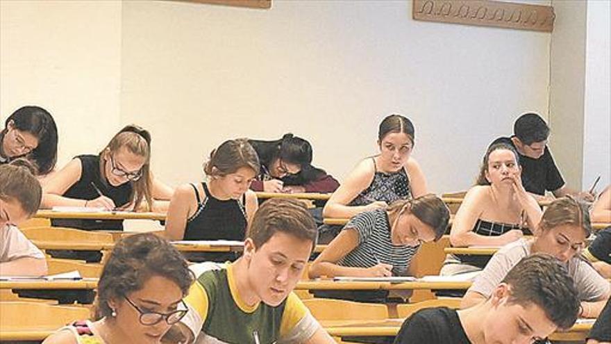 Más de la mitad de alumnos suspende Matemáticas II   en la selectividad