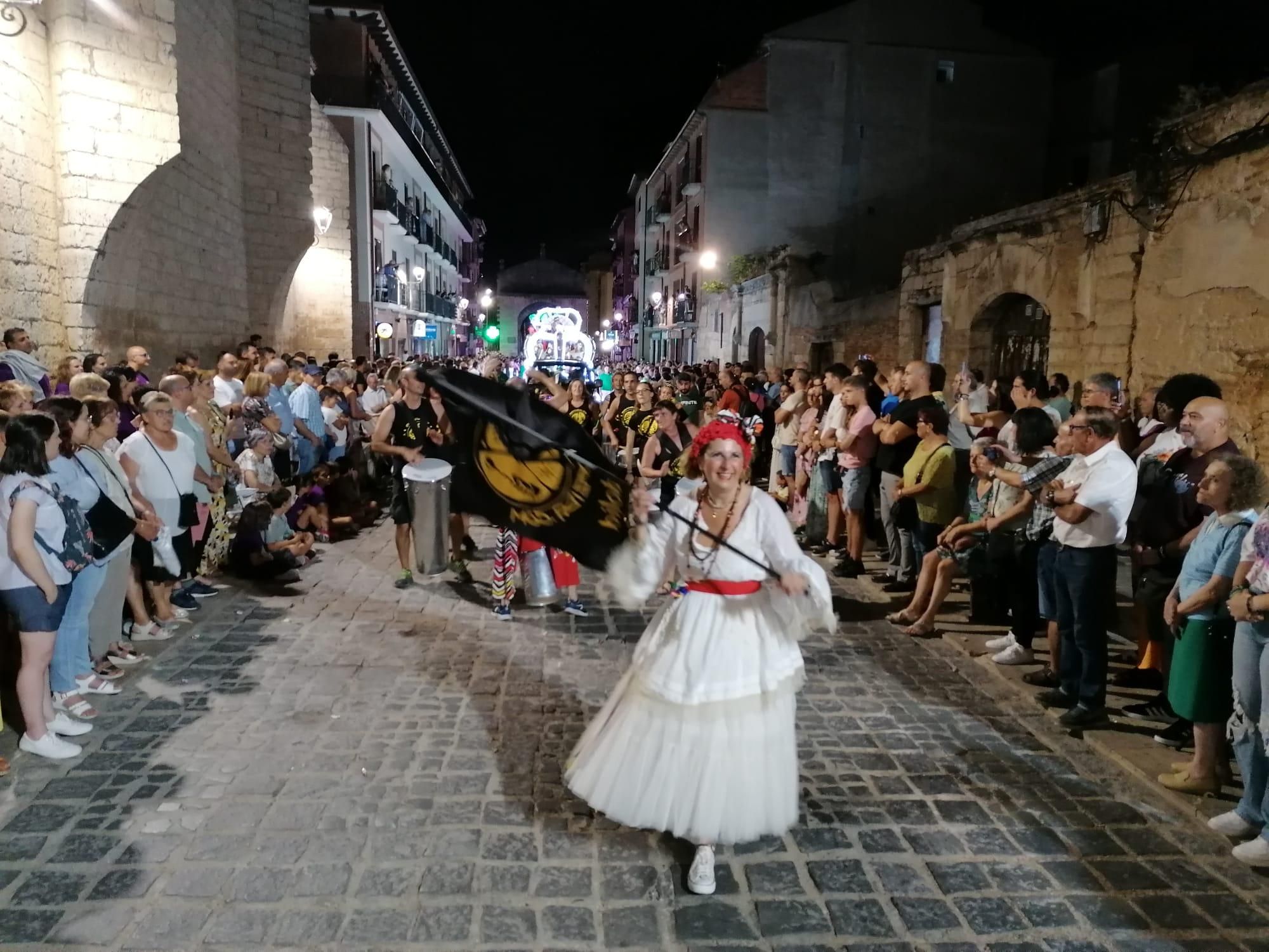 GALERÍA | Las carrozas llenan las calles de Toro de Fantasía