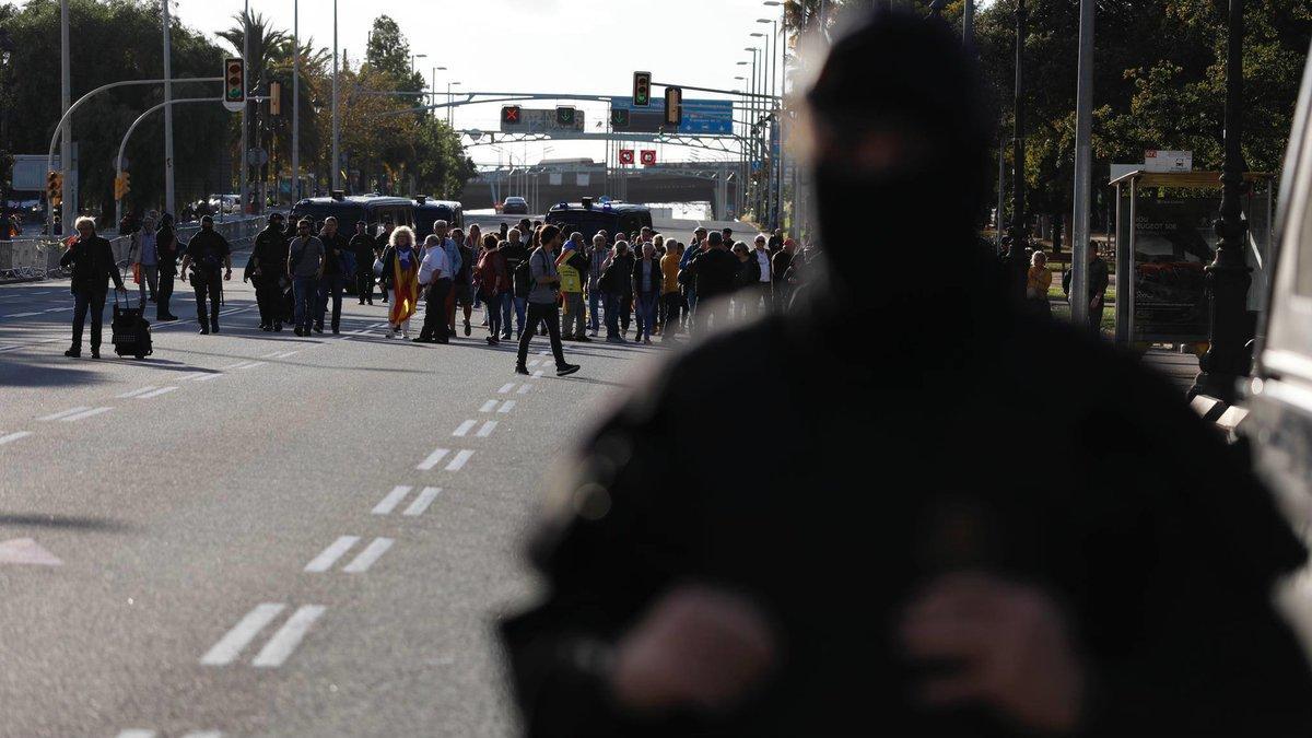 lA dIAGONAL cortada por los Mossos