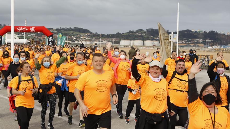 La carrera contra el cáncer infantil reúne por las calles de Gijón a 2.600 personas: &quot;Es una lucha muy importante&quot;