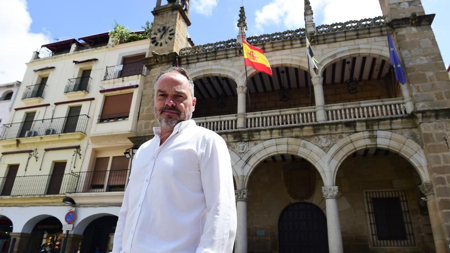 Paco Santos, el rey de la animación en Plasencia