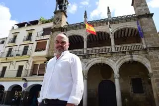 Paco Santos, el rey de la animación en Plasencia