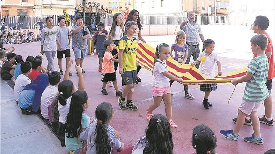 Los escolares de Vila-real dicen sí a cuidar el ‘valencià’