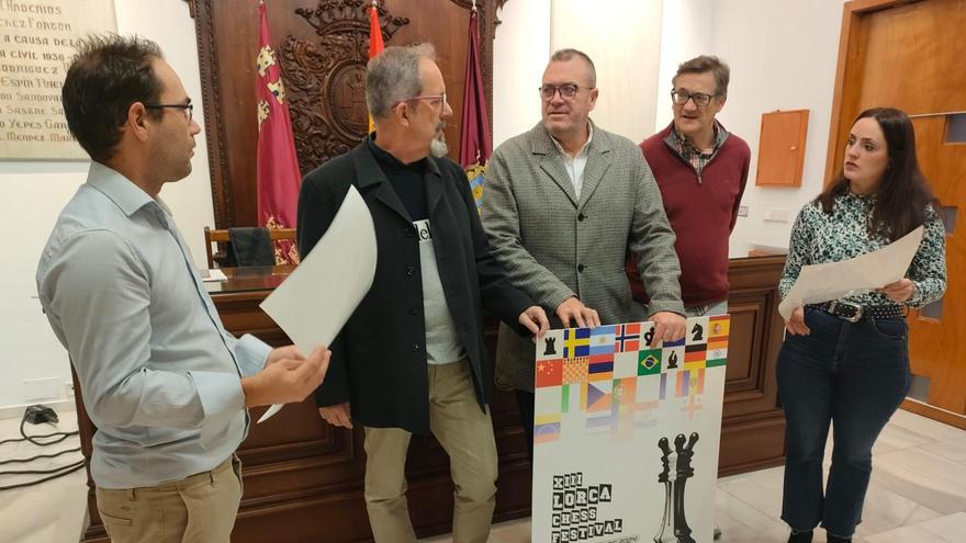 Presentación del evento en la Sala de Cabildos del Ayuntamiento.