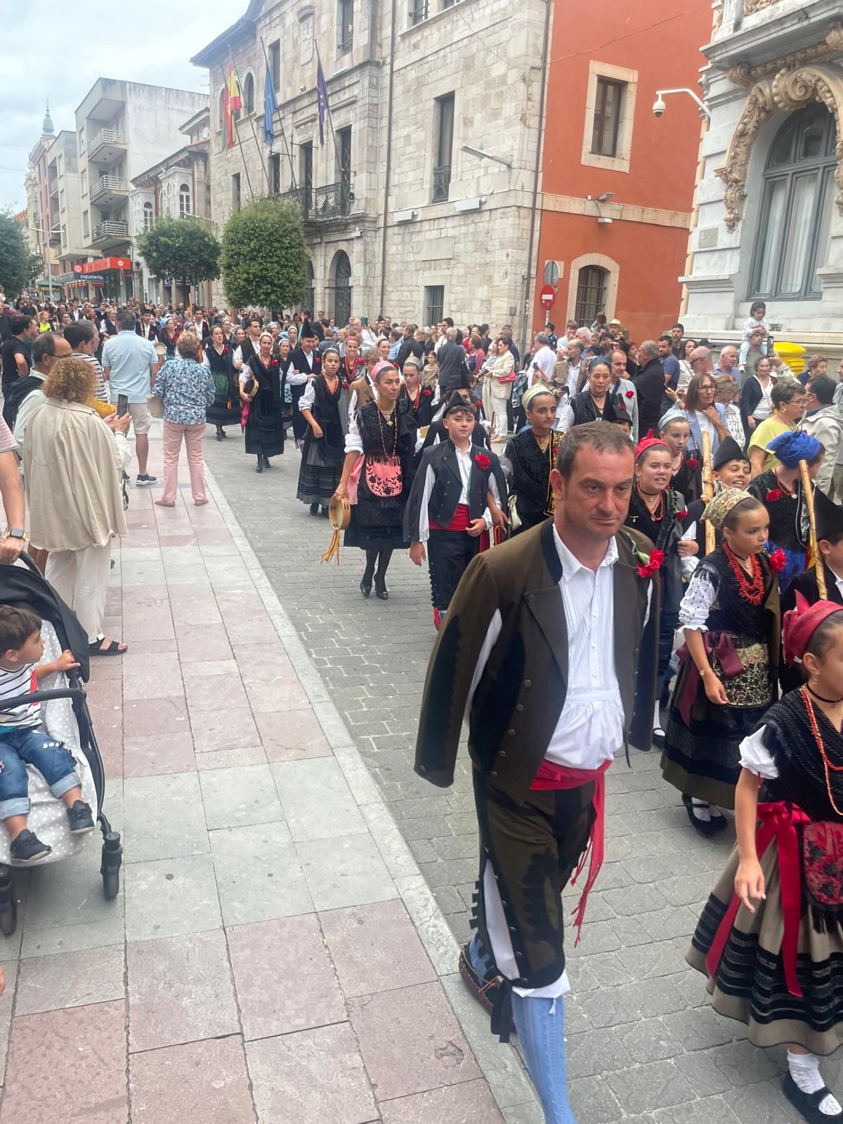 Llanes celebra la hoguera de la Magdalena