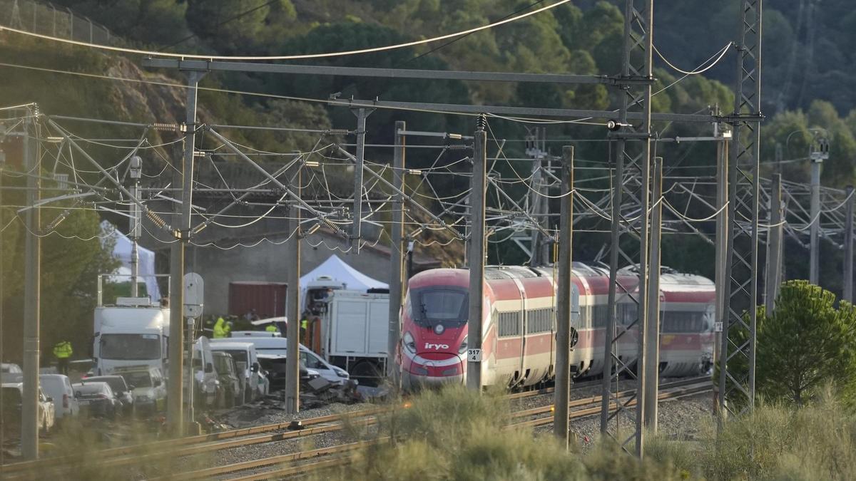 La CIAF analizará en laboratorio los carriles del lugar del accidente de Adamuz y la rodadura del tren Iryo La CIAF analizará en laboratorio los carriles del lugar del accidente de Adamuz y la rodadura del tren Iryo