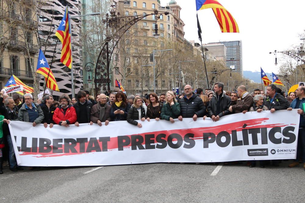 Manifestació a Barcelona contra la detenció de Puigdemont
