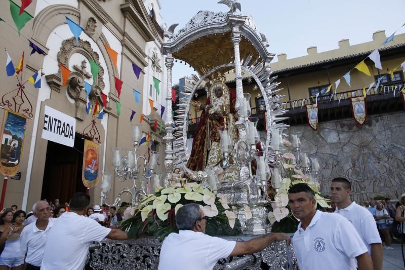 Representación del hallazgo de la Virgen de Candelaria por los guanches 2016