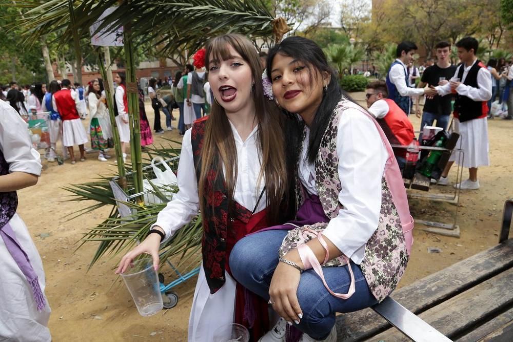 Ambiente en el Jardín de la Fama en el Bando de la Huerta