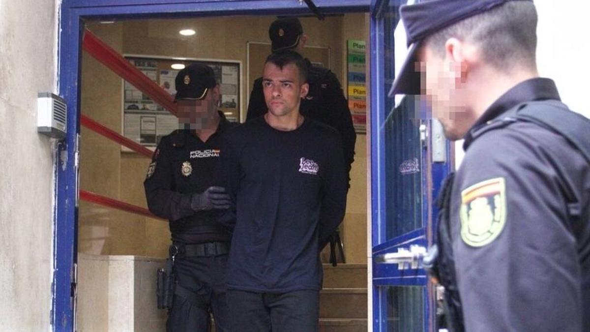 L’assassí del camp de tir s’intenta escapar de la Ciutat de la Justícia de Múrcia