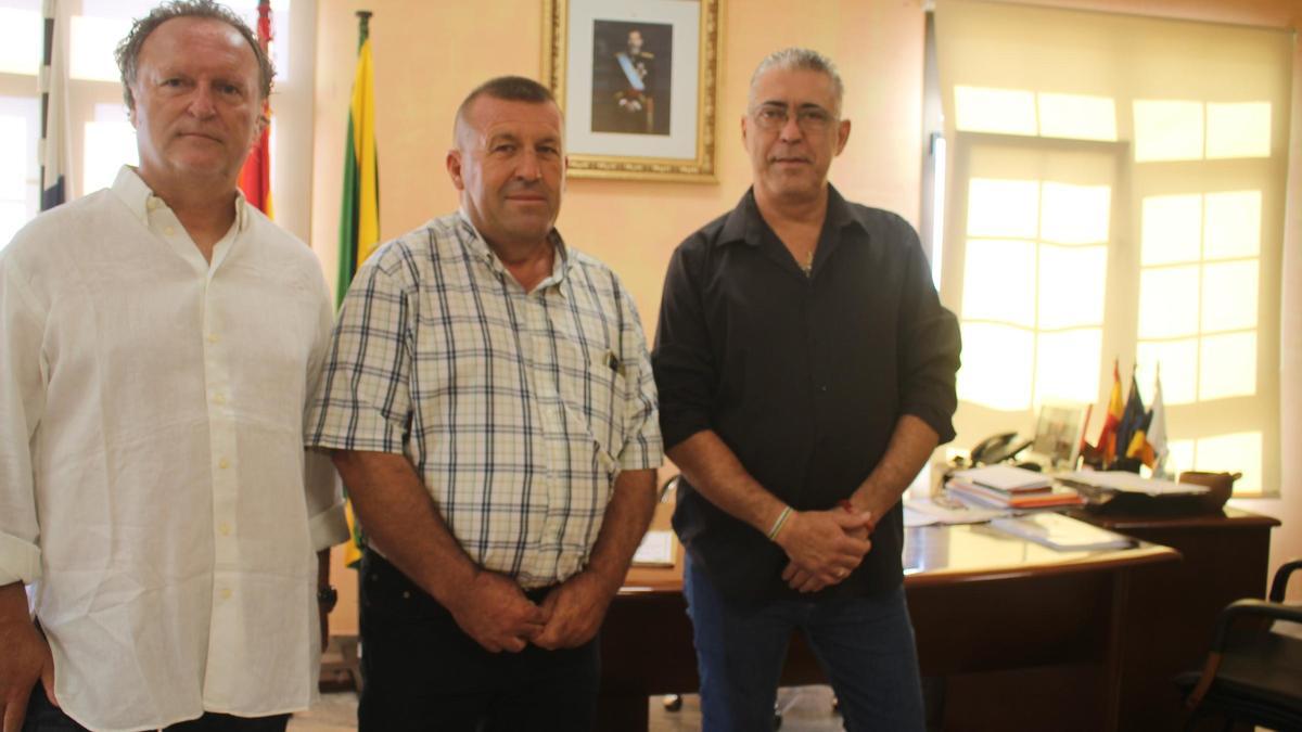 El alcalde incorpora al concejal de Contigo al Grupo de Gobierno de Antigua