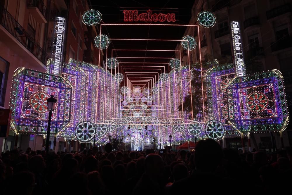 Encendido de luces de la falla Cuba-Literato Azorín