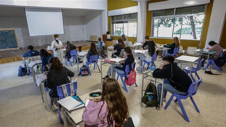 Siete aulas de siete centros educativos inician la cuarentena en Extremadura