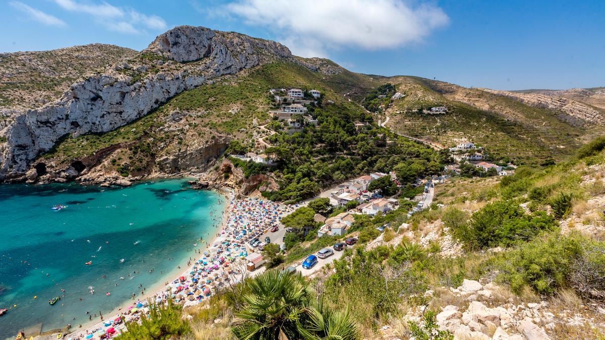 Viviendas en la cala de la Granadella de Xàbia