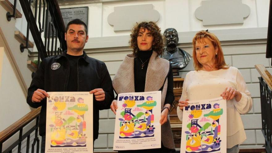 Por la izquierda, Luis Ángel Fernández, Rocío Antela y Mari Carmen Santos, en la presentación de la Folixa. | LNE