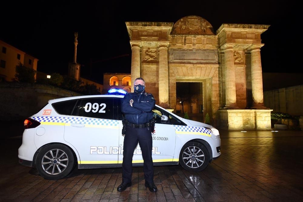 Turno de noche, Córdoba durante el toque de queda