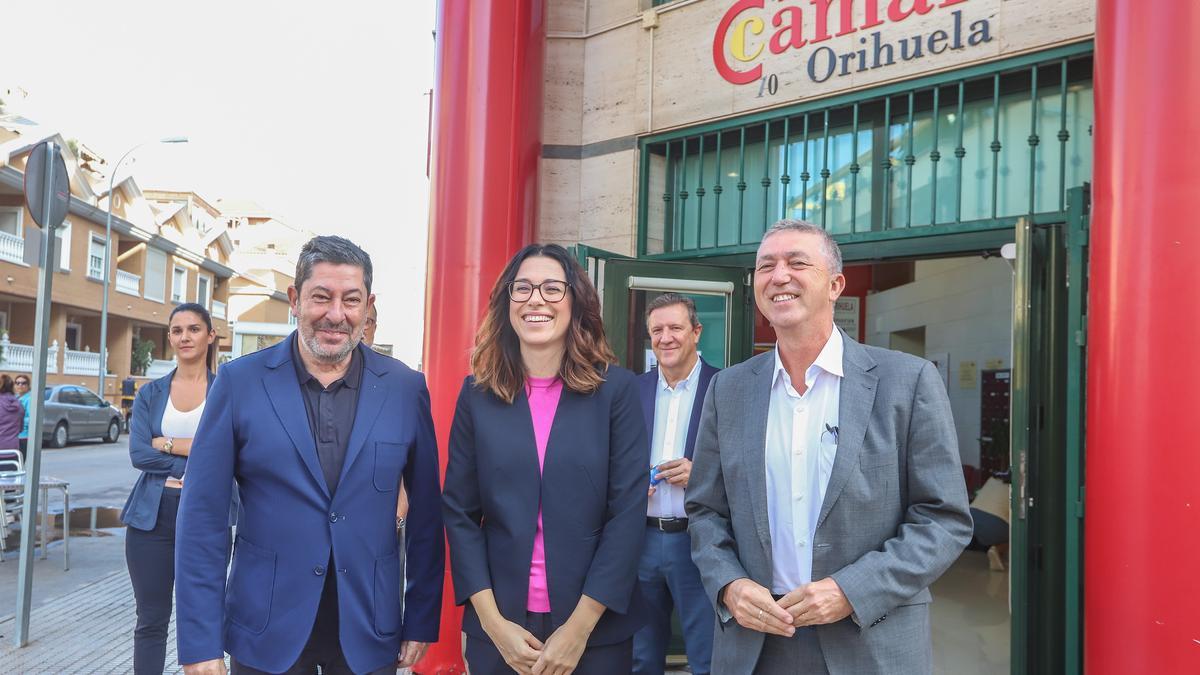 Mario Martínez, Aitana Mas y Rafael Climent, ayer, en la Cámara de Comercio de Orihuela
