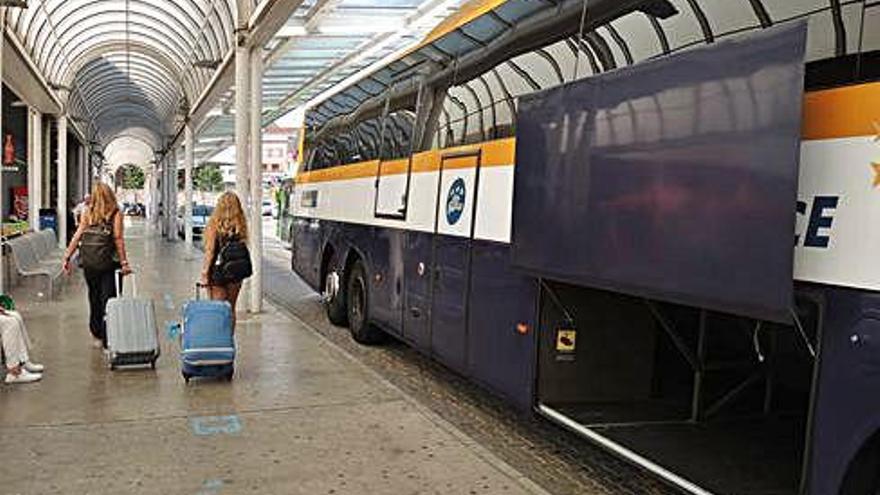 Autobús aturat a l&#039;estació de Manresa