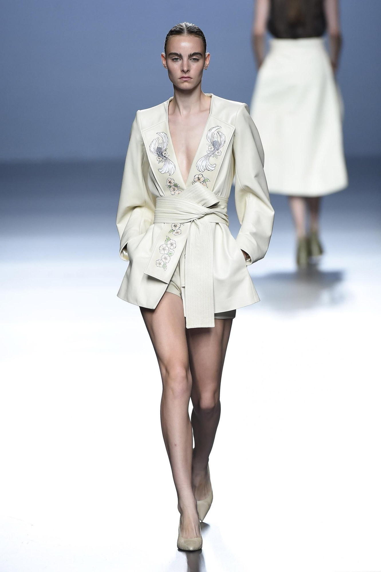 MBFWM: Teresa Helbig Primavera/Verano 2015, chaqueta blanca