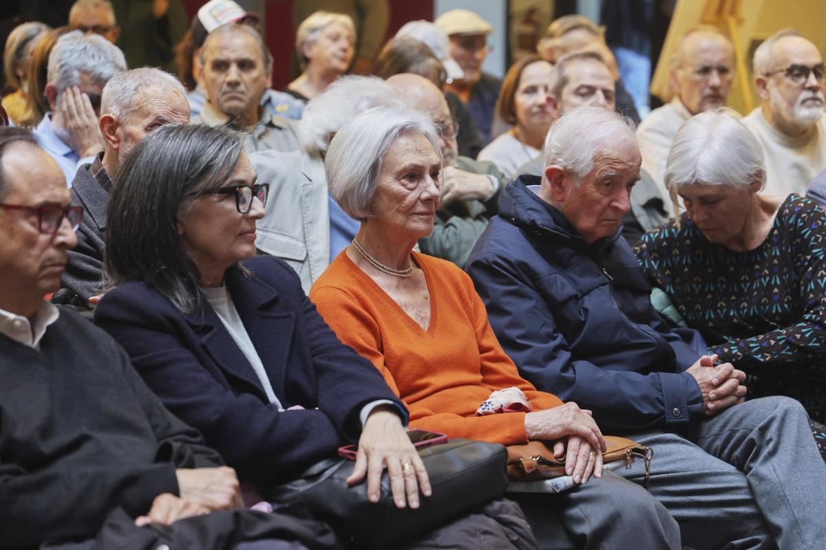 Así ha sido la presentación de las memorias póstumas de Ricard Pérez Casado en la Llibreria Fan Set de València Así ha sido la presentación de las memorias póstumas de Ricard Pérez Casado en la Llibreria Fan Set de València