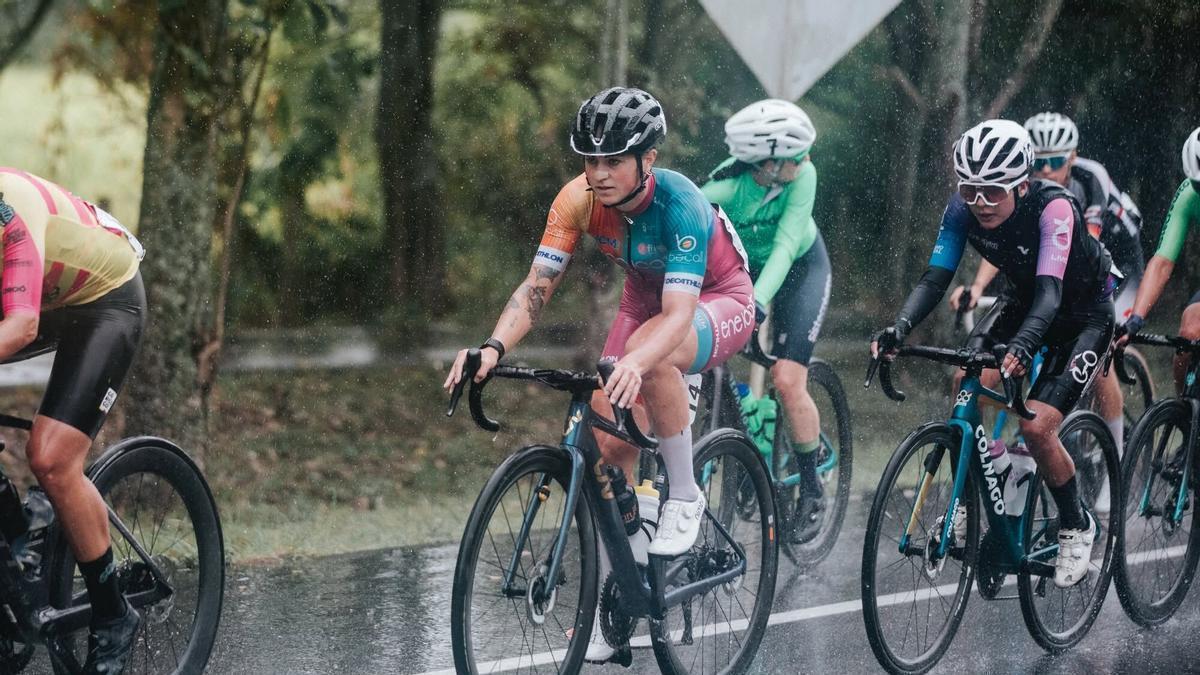 Tamara Seijas durante la Vuelta a Colombia Femenina.